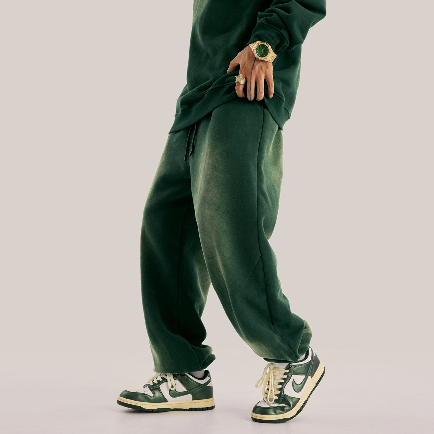 WASHY GREEN SWEATPANTS